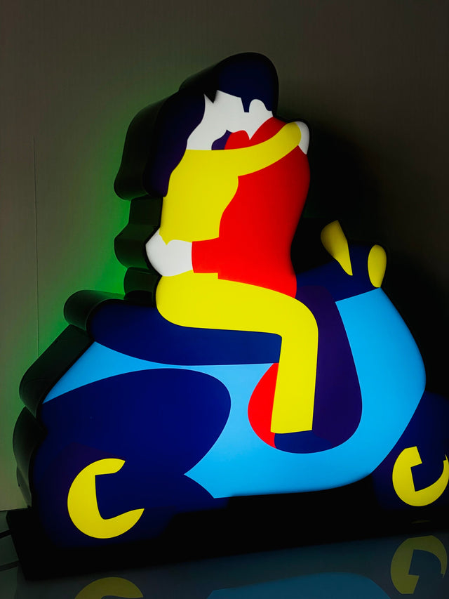 Lovers on a Scooter  | Marco Lodola