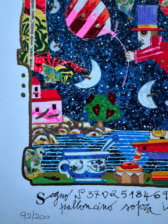 Volo felice appeso ad un palloncino (fondo bianco) | Francesco Musante