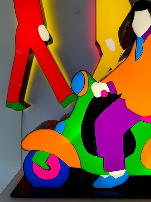 Around | Marco Lodola