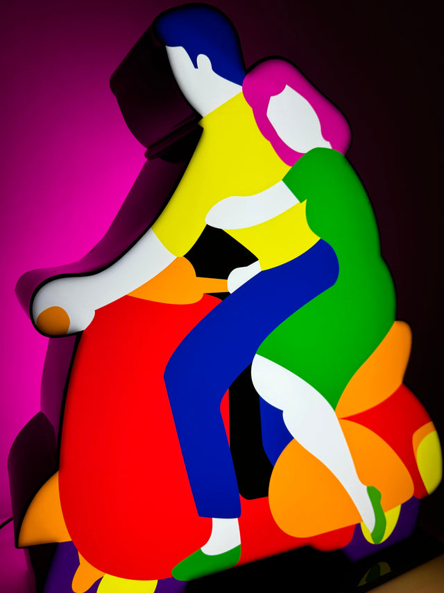 Vespa hugs II | Marco Lodola