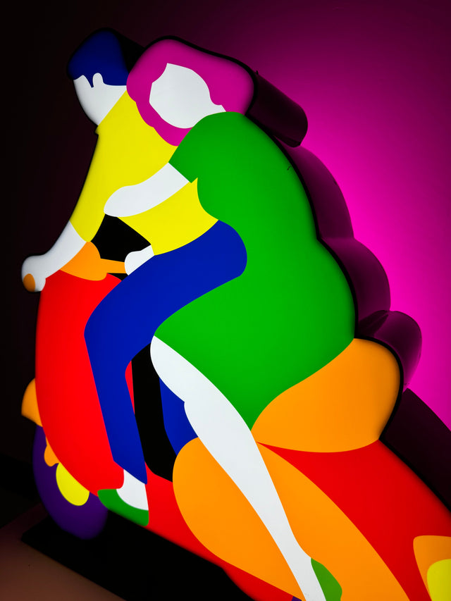 Vespa hugs II | Marco Lodola